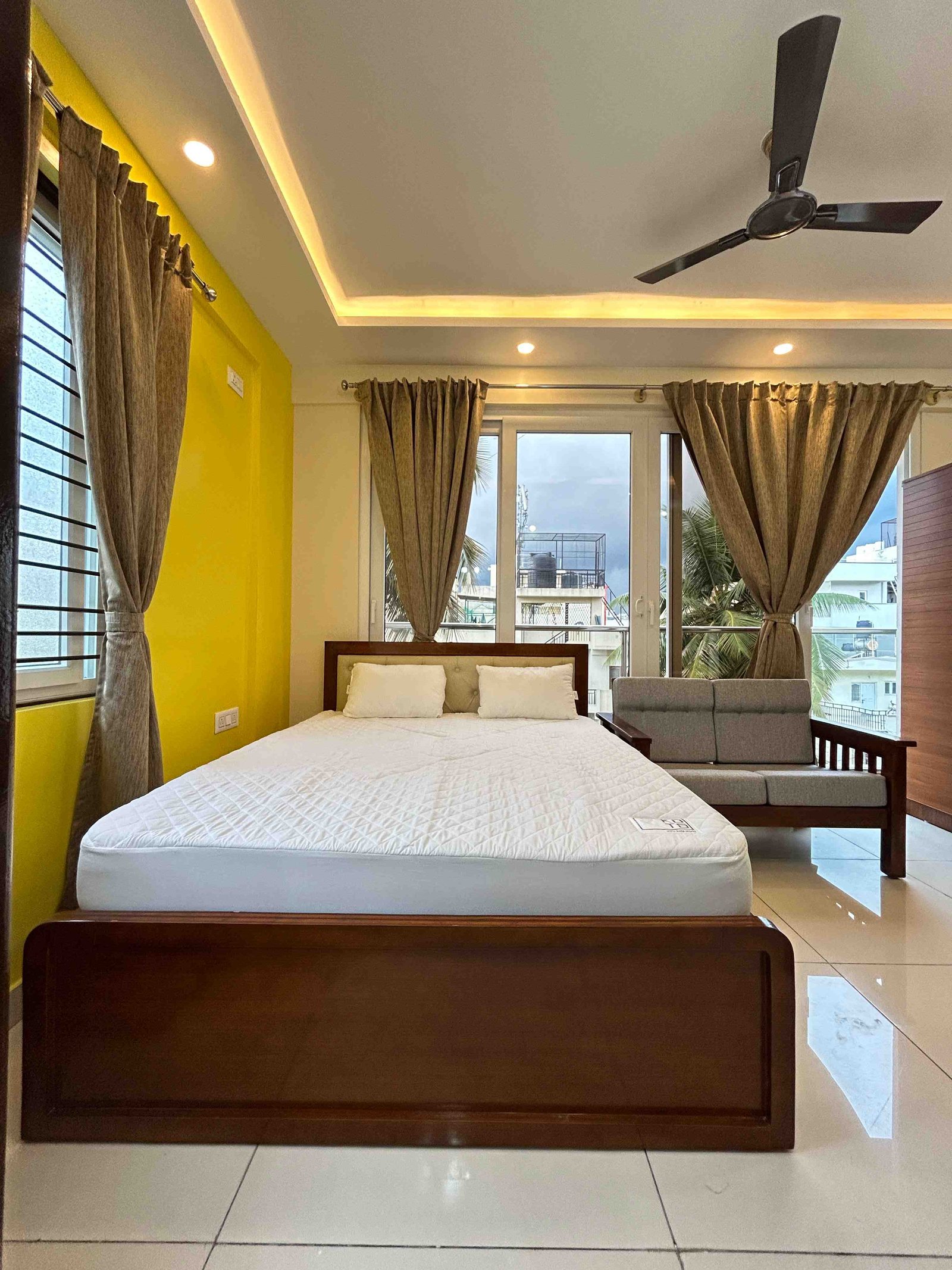 Fully Furnished AC Room